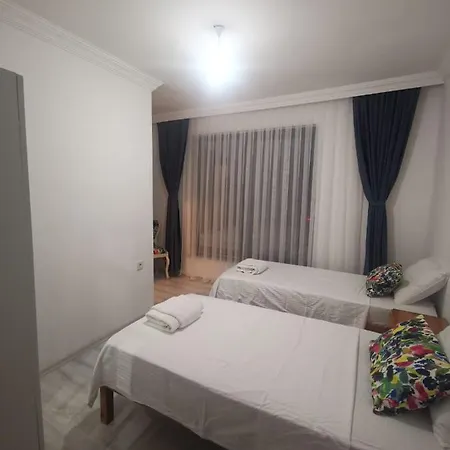Hotel Holifera *